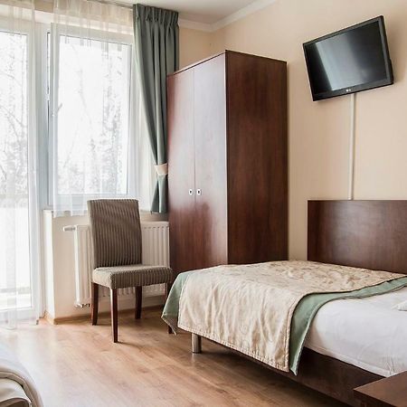 Sanatorium Uzdrowiskowe Lacznosc Hotel Ciechocinek Buitenkant foto