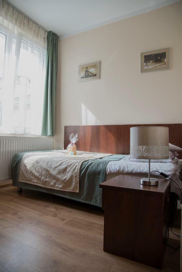 Sanatorium Uzdrowiskowe Lacznosc Hotel Ciechocinek Buitenkant foto