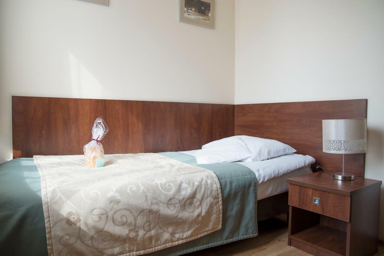 Sanatorium Uzdrowiskowe Lacznosc Hotel Ciechocinek Buitenkant foto