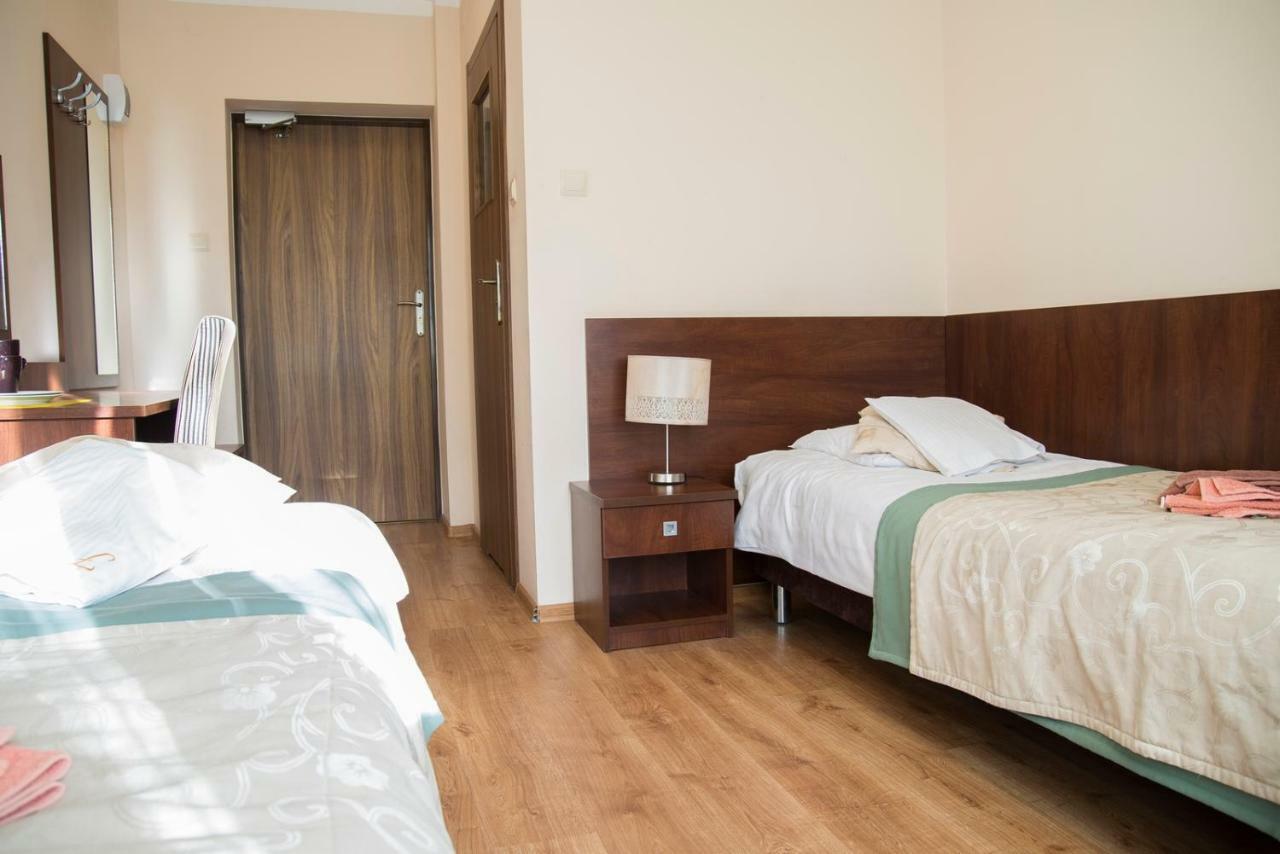 Sanatorium Uzdrowiskowe Lacznosc Hotel Ciechocinek Buitenkant foto