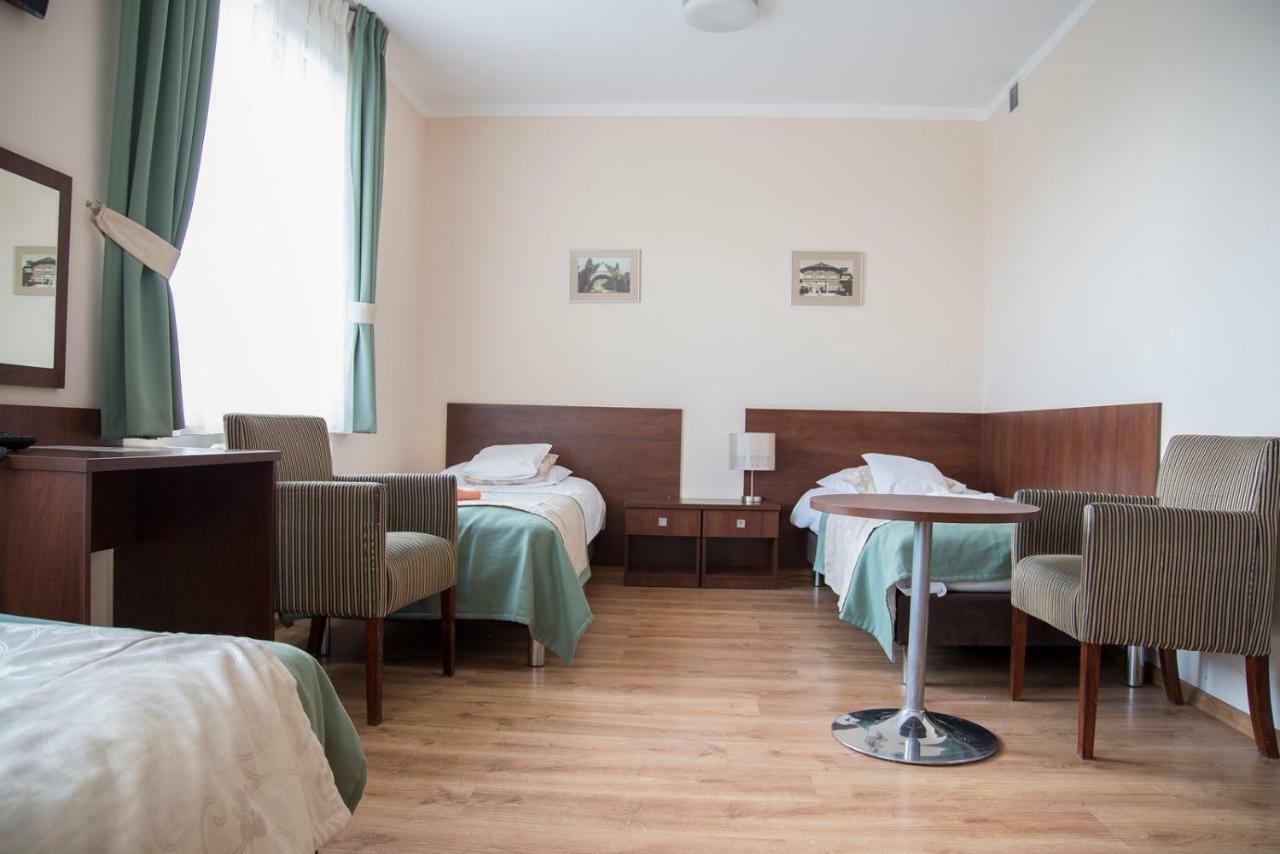Sanatorium Uzdrowiskowe Lacznosc Hotel Ciechocinek Buitenkant foto